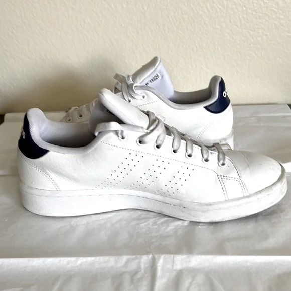 Adidas Men Advantage sneaker sz 10.5 in white/ navy - Picture 8 of 9